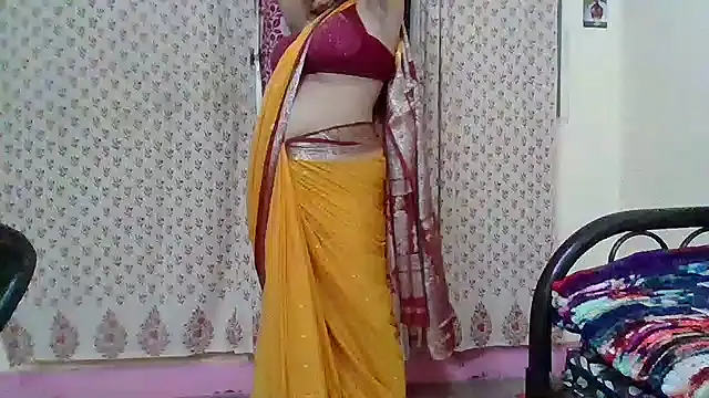 Snapshot of NautyBabe chatting on 10/13/25, 06:09 NautyBabe online show from 10/13/25, 06:09