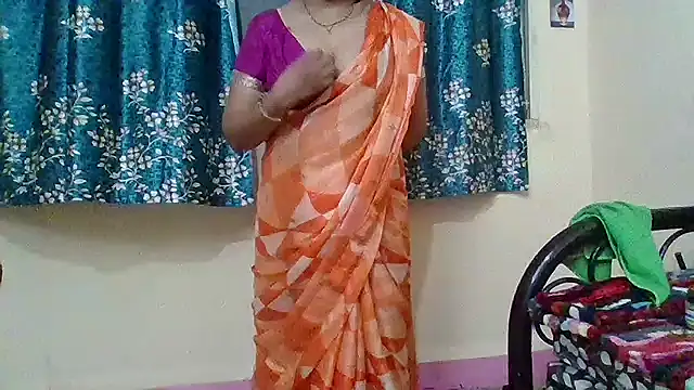 NautyBabe online show from 11/04/25, 06:01