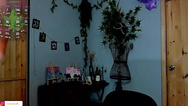 Snapshot of VickyJackson_ chatting on 01/07/26, 06:02 VickyJackson online show from 01/07/26, 06:02