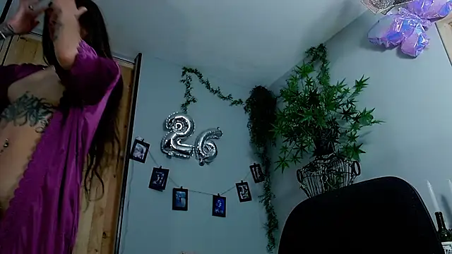 Snapshot of VickyJackson_ chatting on 03/11/25, 04:29 VickyJackson online show from 03/11/25, 04:29