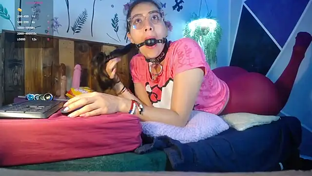 DaMikaela  online show from 11/09/25, 01:59