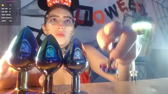 DaMikaela  online show from 10/08/25, 07:03