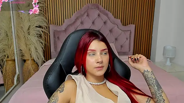 CinthiaCollins online show from 05/19/26, 07:43