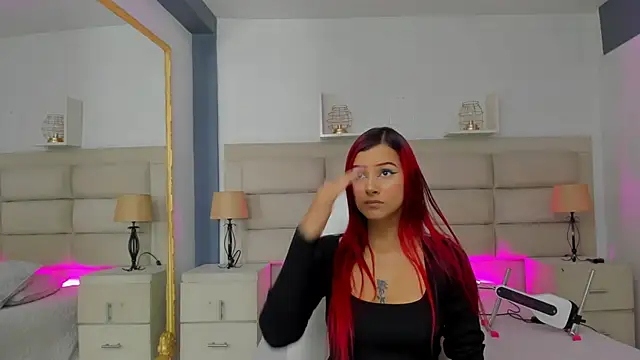 CinthiaCollins online show from 12/03/25, 09:14