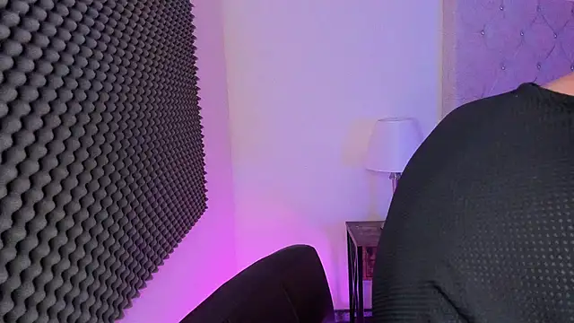 AbbyAndChris2 online show from 05/04/26, 03:15