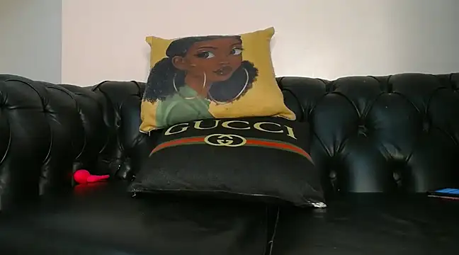 santa queenn online show from 12/13/24, 09:20