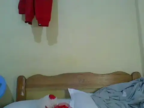 Snapshot of sweet-frida22 chatting on 03/18/25, 02:28 sweet-frida22 online show from 03/18/25, 02:28