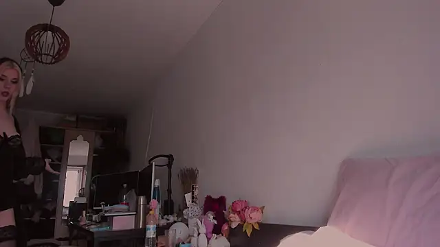  eva  pleasure  online show from 03/25/26, 06:46