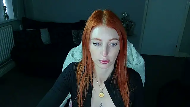 Red firesquirt online show from 01/28/25, 02:42