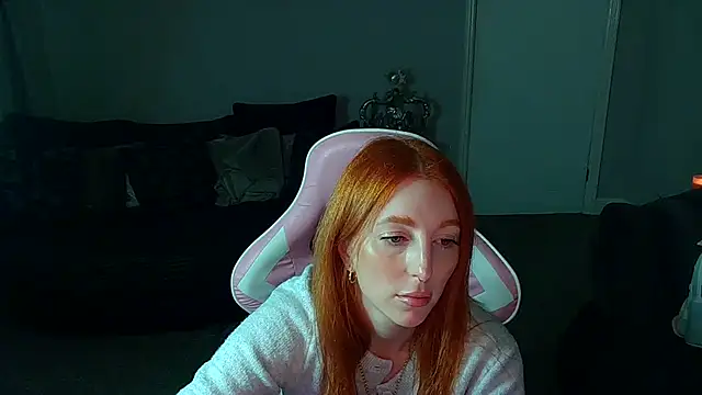 Red firesquirt online show from 02/21/25, 02:48
