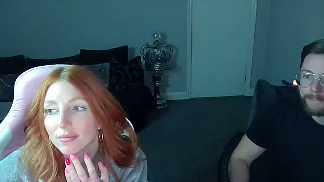 Red firesquirt online show from 03/15/25, 09:27