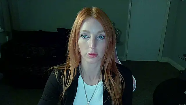 Red firesquirt online show from 09/22/25, 09:32