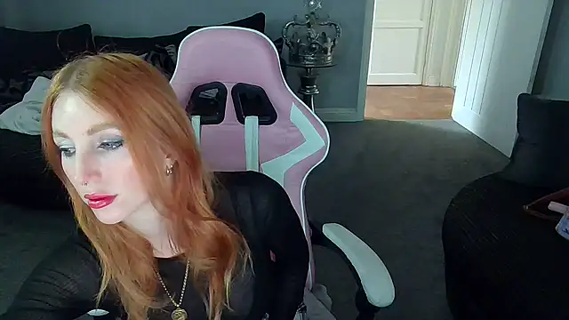 Red firesquirt online show from 10/15/25, 10:45