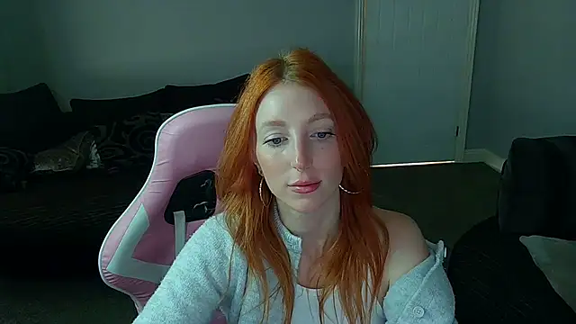 Red firesquirt online show from 03/18/25, 02:28