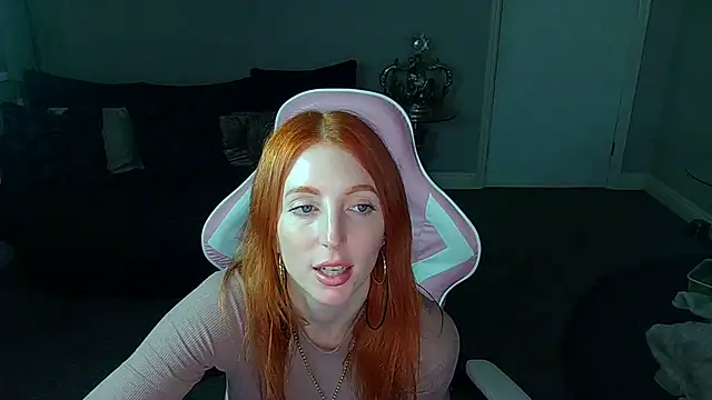 Red firesquirt online show from 01/22/25, 02:03