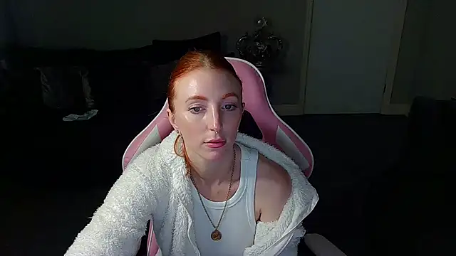 Red firesquirt online show from 02/12/25, 02:54