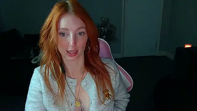 Red firesquirt online show from 03/18/25, 09:43