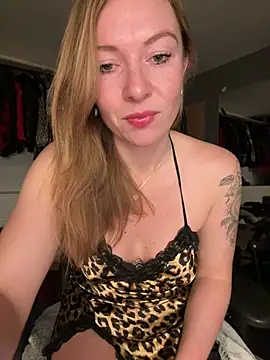 BunnyDiamond1 online show from 01/13/26, 06:12