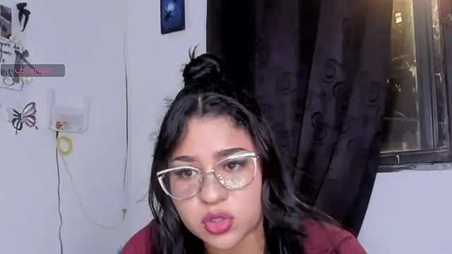 Yelly online show from 06/30/26, 02:44