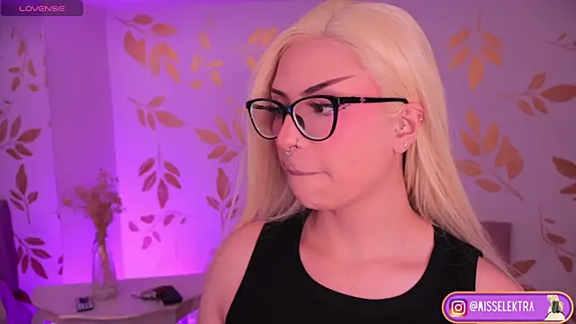 Misselektra   online show from 03/19/26, 06:24