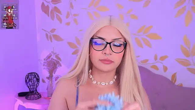 Misselektra   online show from 10/14/25, 04:24