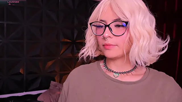 Misselektra   online show from 03/19/25, 03:41