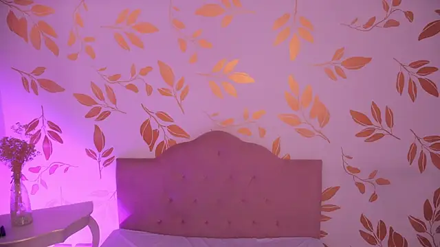 Misselektra   online show from 04/10/26, 05:25