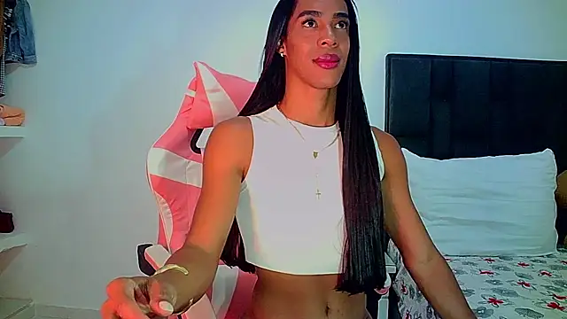 carmen14 online show from 06/18/26, 04:00