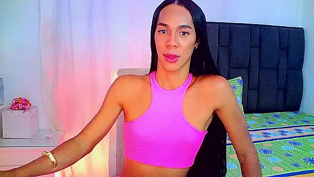 Snapshot of carmen14 chatting on 01/11/26, 05:03 carmen14 online show from 01/11/26, 05:03