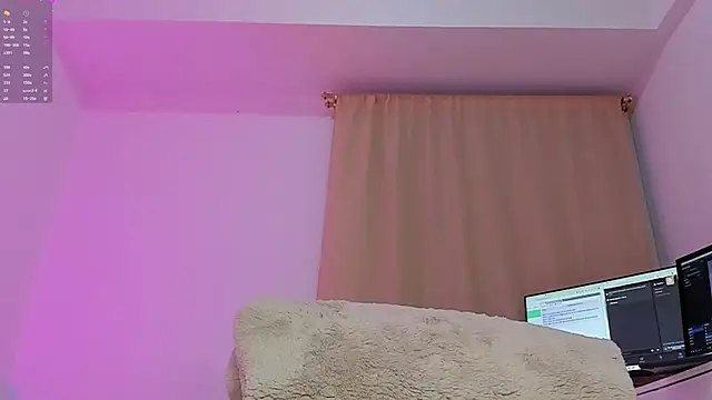 soyamandaa  online show from 11/04/25, 01:31