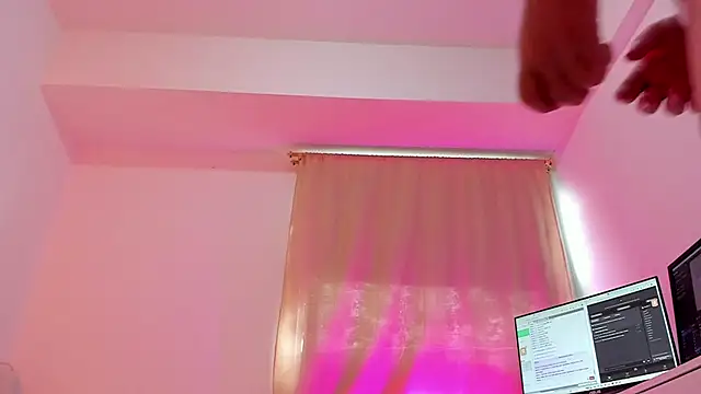 soyamandaa  online show from 10/13/25, 07:04