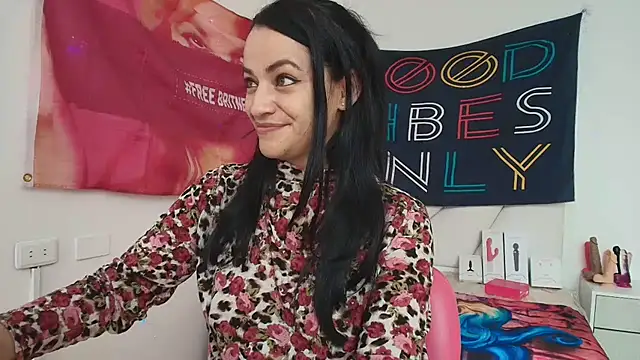 LovelyAzucena online show from 03/31/26, 02:30