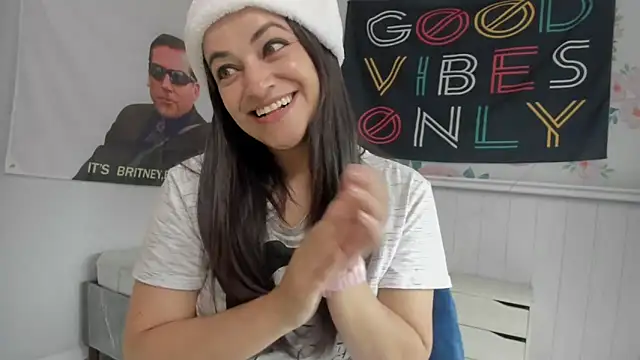 LovelyAzucena online show from 12/20/25, 03:26