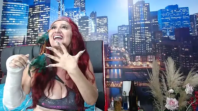 Lucy mature8 online show from 04/22/26, 09:43