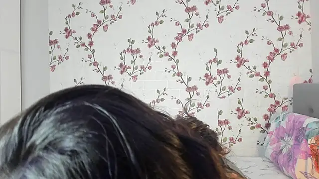 Alisagold90 online show from 12/16/25, 07:45