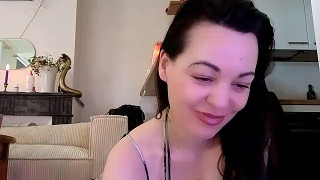 Lilie romeo online show from 02/06/25, 11:31