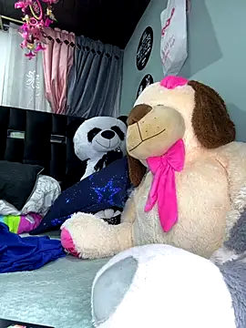 Snapshot of Noa_Sakura_ chatting on 11/02/25, 02:05 Noa Sakura online show from 11/02/25, 02:05