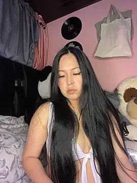 Noa Sakura  online show from 04/08/26, 12:01