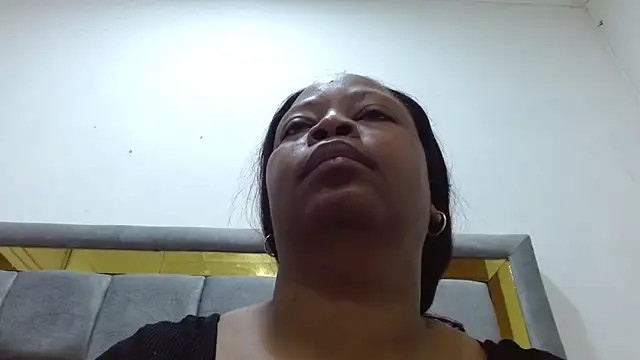 Snapshot of Cholatin chatting on 02/23/26, 01:33 Cholatin online show from 02/23/26, 01:33