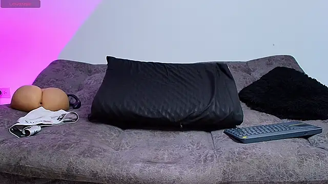 Snapshot of BrayaanFit chatting on 04/10/26, 12:12 BrayaanFit online show from 04/10/26, 12:12