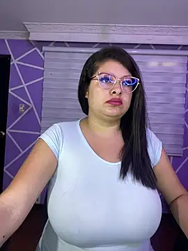 MiiaaJoness online show from 05/08/26, 03:16