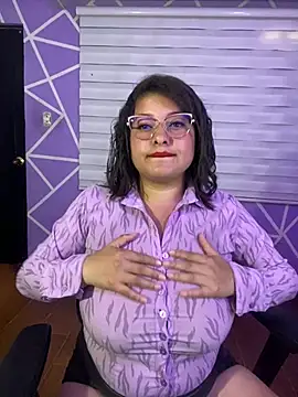 MiiaaJoness online show from 07/28/26, 04:39