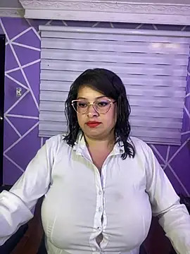 MiiaaJoness online show from 07/24/26, 06:48