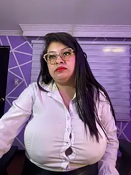 MiiaaJoness online show from 02/05/26, 05:20