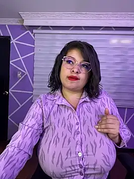 MiiaaJoness online show from 06/04/26, 03:38