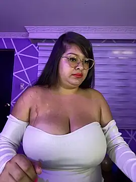 MiiaaJoness online show from 10/06/25, 03:35