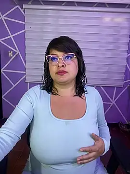 MiiaaJoness online show from 07/07/26, 08:45