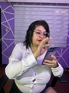 MiiaaJoness online show from 07/10/26, 03:34