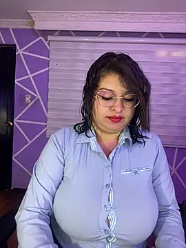 MiiaaJoness online show from 06/18/26, 03:39