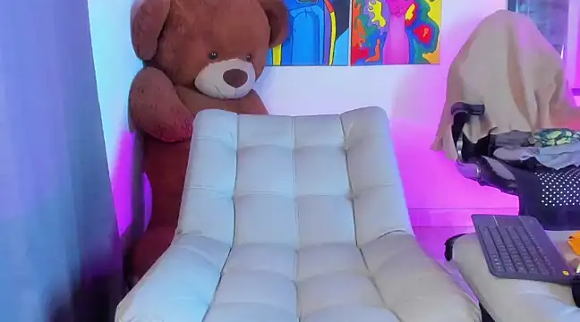 Snapshot of JacoLive chatting on 03/05/25, 09:59 JacoLive online show from 03/05/25, 09:59